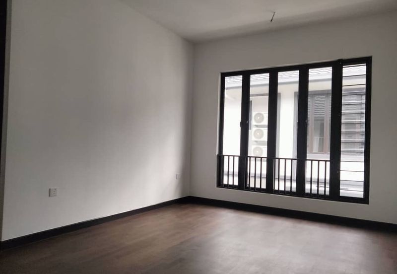 Hevea Elmina Gardens