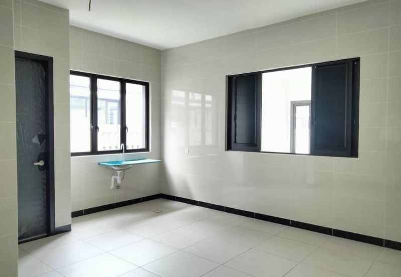 Hevea Elmina Gardens