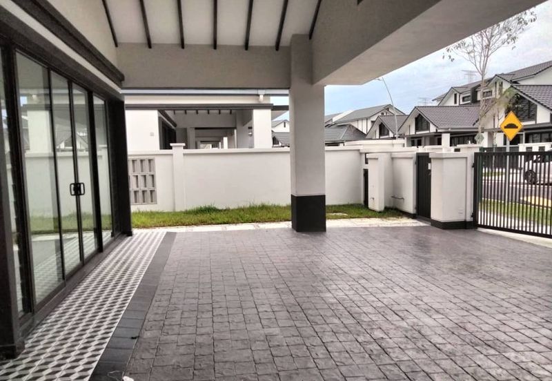 Hevea Elmina Gardens