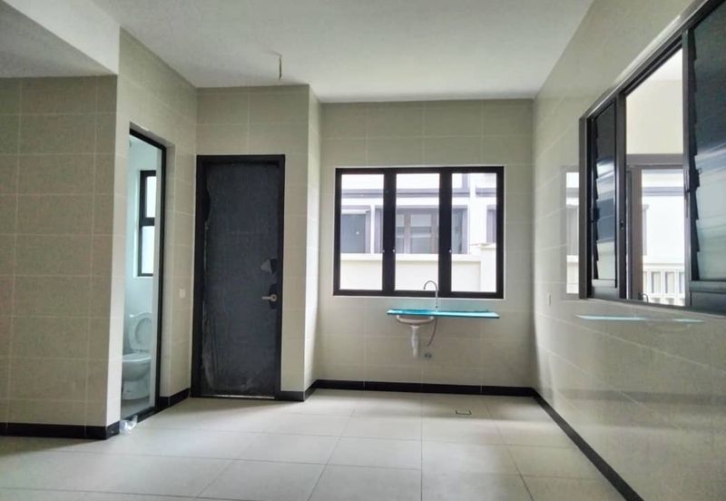 Hevea Elmina Gardens