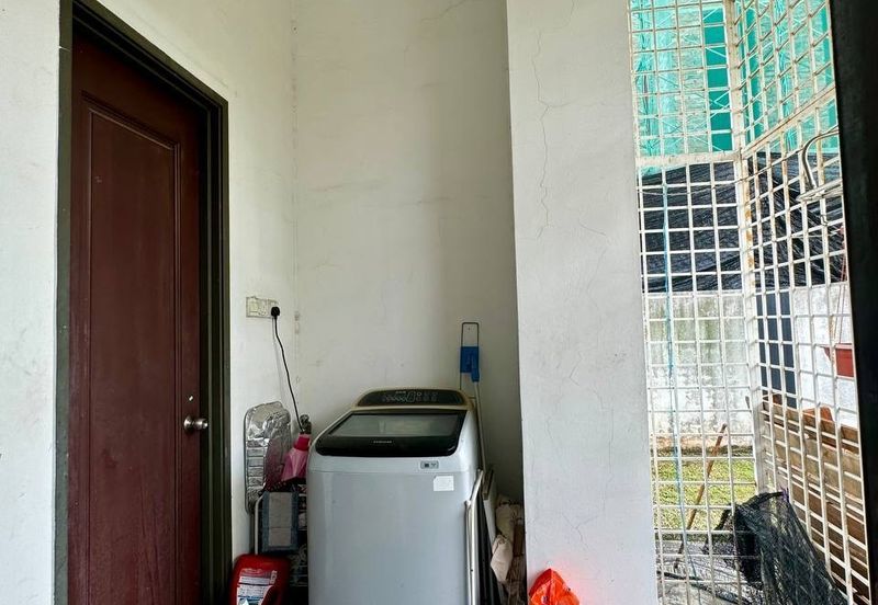 Kristal Court, Seksyen 7