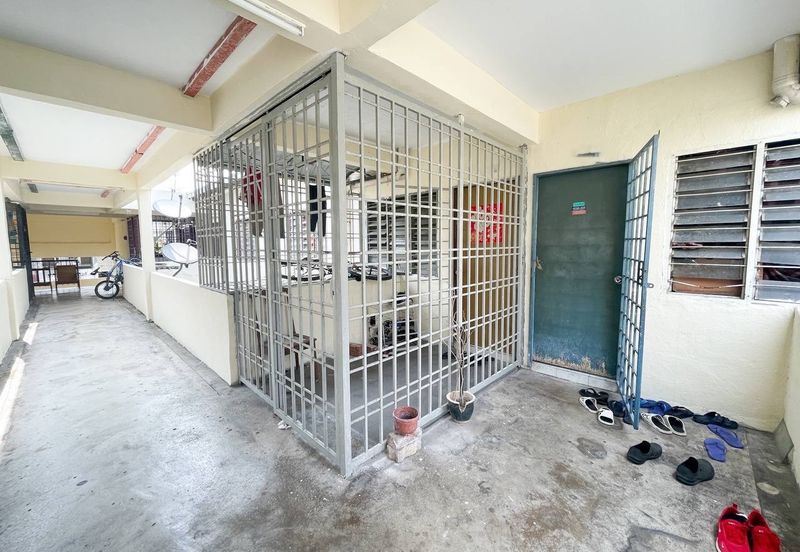 Pangsapuri Pelangi Indah