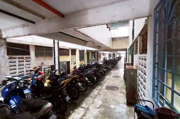 Bukit Tinggi 2 Apartment