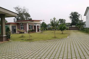 Kampung Jalan Kebun