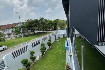 Jalan Setia Perdana U13/25