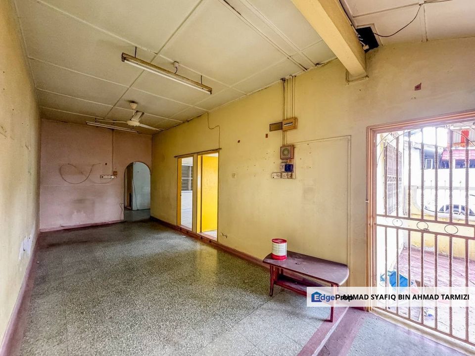 ( End lot, freehold, kitchen extended) Single storey Taman Bayu Emas , Selangor, Klang