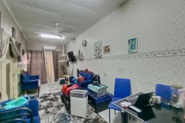 Jalan Semarak, Bukit Beruntung