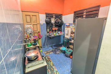 Jalan Haji Iman Omar 