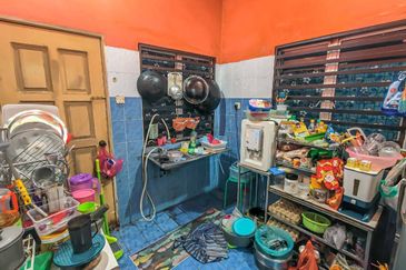 Jalan Haji Iman Omar 