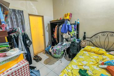 Jalan Haji Iman Omar 