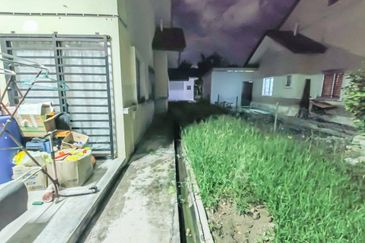 Jalan Haji Iman Omar 