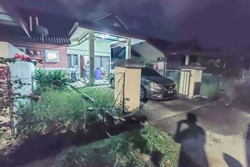 Jalan Haji Iman Omar 