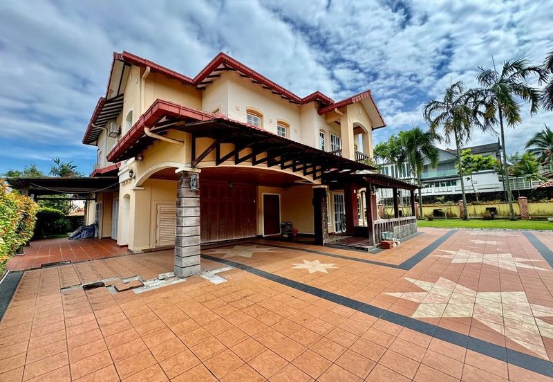 ( Corner Lot, Freehold )  2 Storey Bungalow Bidai Residence, Bukit Jelutong, Shah Alam  