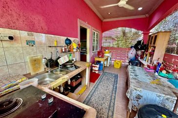 ( Corner Lot, Freehold )  2 Storey Bungalow Bidai Residence, Bukit Jelutong, Shah Alam  