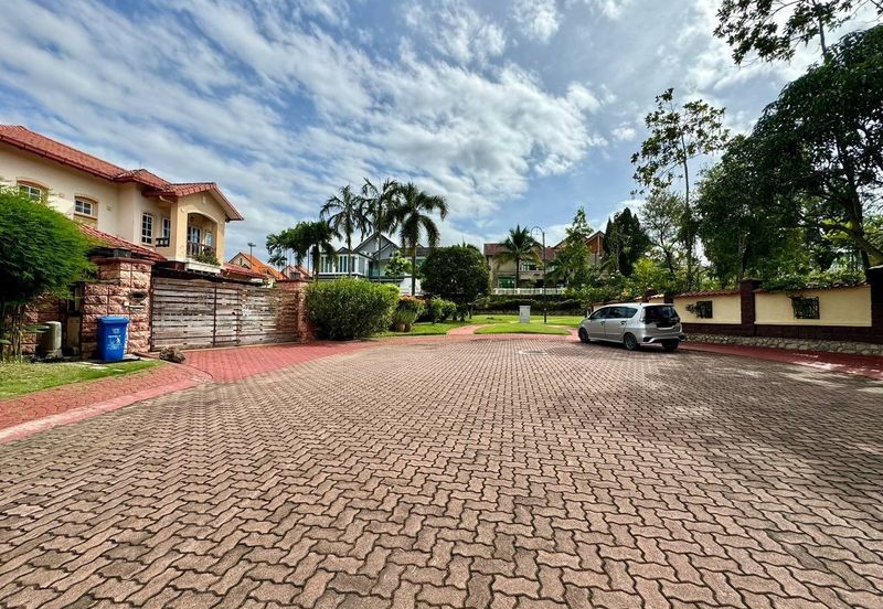 ( Corner Lot, Freehold )  2 Storey Bungalow Bidai Residence, Bukit Jelutong, Shah Alam  