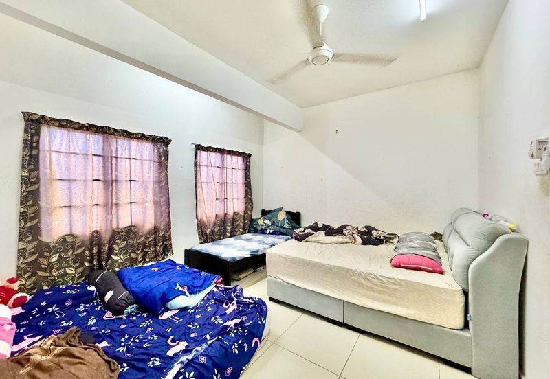 Jalan Meranti Bunga 1