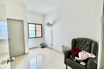 Jalan Meranti Bunga 1