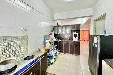 Jalan Meranti Bunga 1