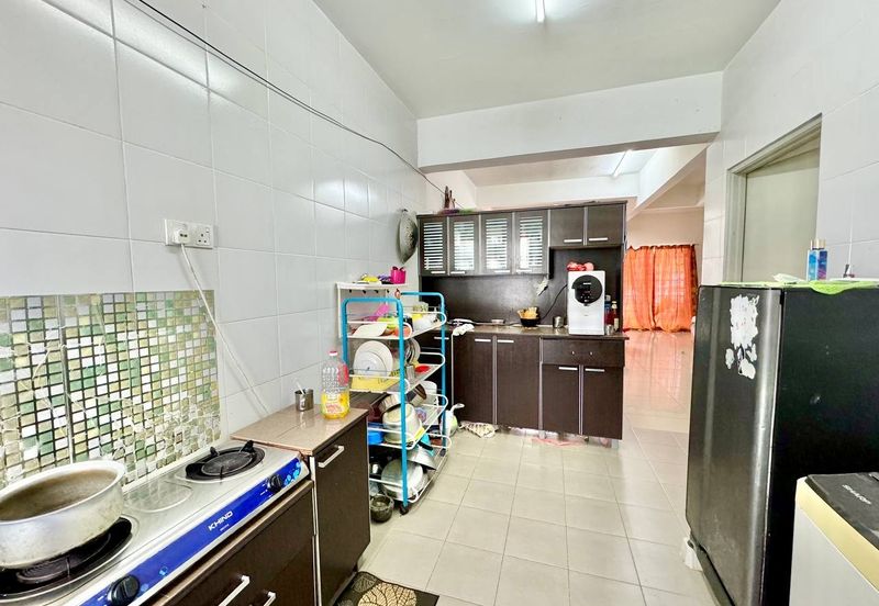 Jalan Meranti Bunga 1