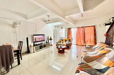 Jalan Meranti Bunga 1