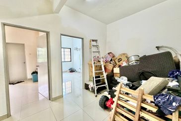 Jalan Meranti Bunga 1