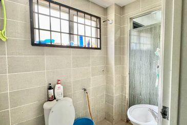 Jalan Meranti Bunga 1