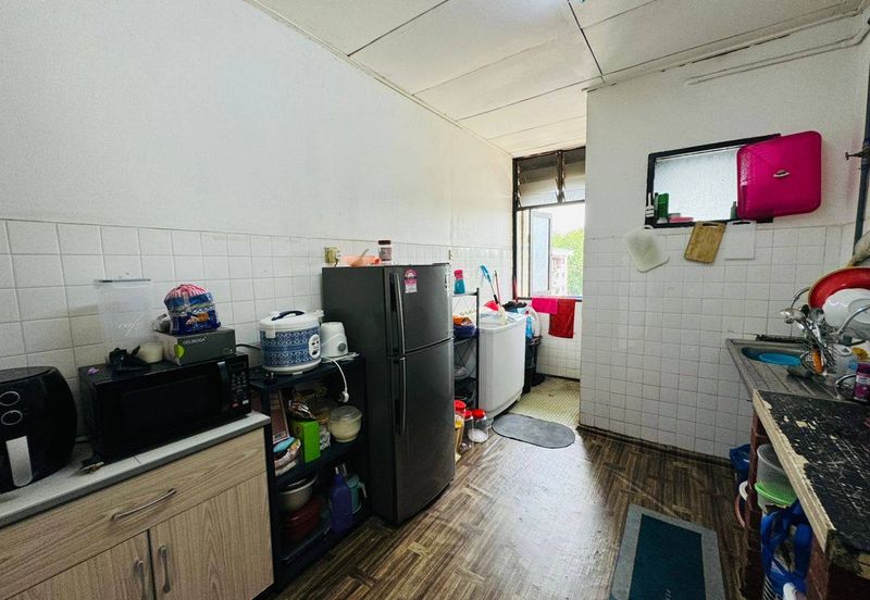 Flat PKNS, Seksyen 24