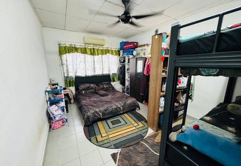 Flat PKNS, Seksyen 24