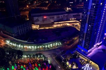 I Residence @ I City