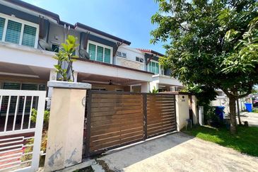 Ayu Impian, Alam Nusantara