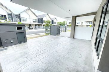 Lily Encorp Cahaya Alam