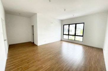 Lily Encorp Cahaya Alam