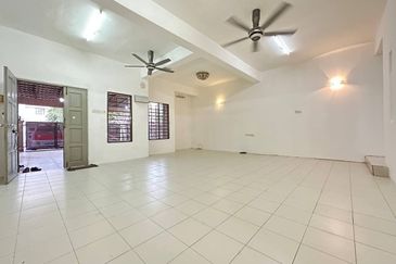 SU3 @ Bandar Saujana Utama