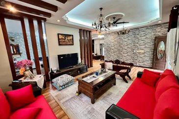 (End Lot, Freehold, Non Bumi) Double Storey Terrace Jalan Jeriji Seksyen U8 Bukit Jelutong, Shah Alam.