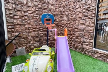 Taman Cahaya Alam, Seksyen U12