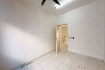 Jalan Setia Permai U13/41E