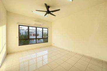 Jalan Setia Permai U13/41E