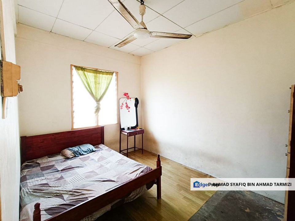 (Low Cost)Pangsapuri Sri Ayu JALAN KEBUN NENAS,  BANDAR PUTERA, 41000 KLANG SELANGOR, Selangor, Klang