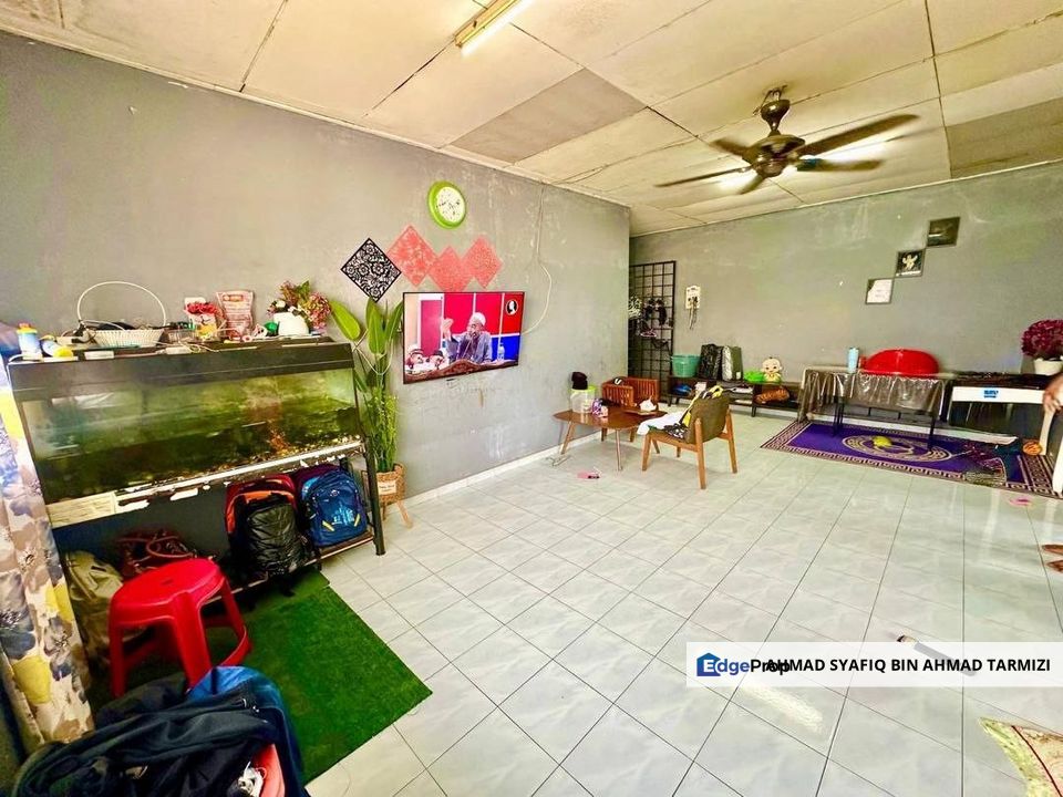 (Besar) Flat Pkns Seksyen 24 Shah Alam , Selangor, Shah Alam