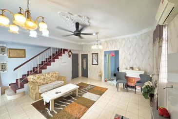 Lorong Az- Zaharah 10/10