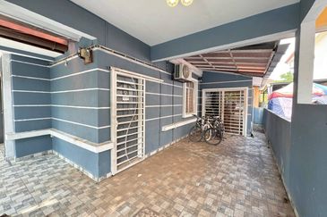 Lorong Az- Zaharah 10/10