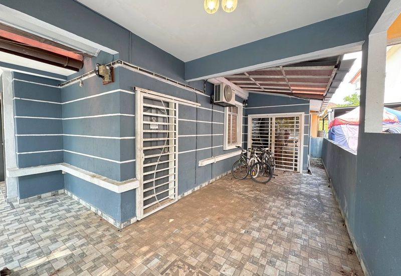 Lorong Az- Zaharah 10/10