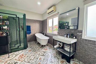 KGSAAS Golf Club, Seksyen 13