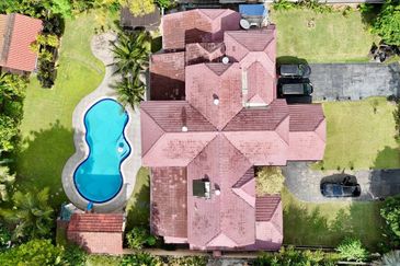 KGSAAS Golf Club, Seksyen 13