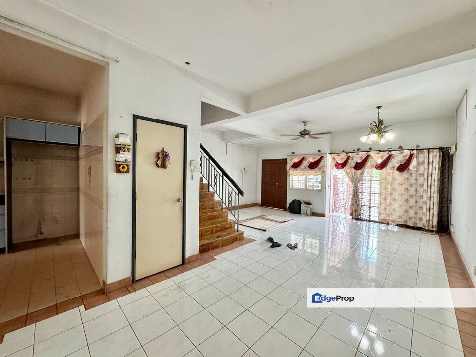 (Freehold) Double Storey Terrace Jalan Anggeik Aranda Kota Kemuning Seksyen 31, Shah Alam, Selangor, Kota Kemuning