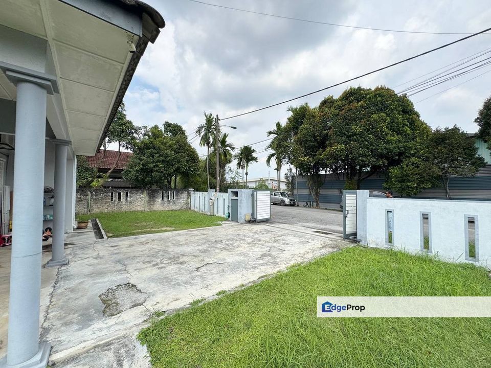 (Furnished) Single Storey Bungalow House, Desa Subang Permai, Shah Alam, Selangor, Subang