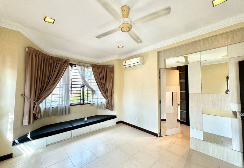 Subang Galaksi (Subang Galaxy)