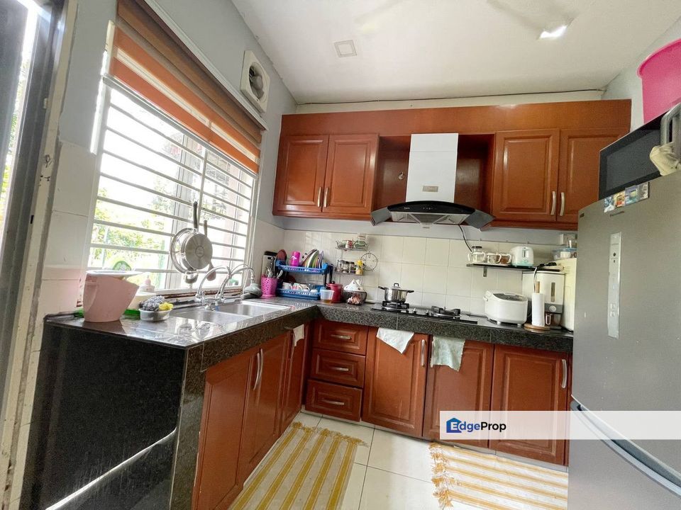 (Renovated, Freehold) Double Storey Terrace Taman Belinna, Sungai Kandis, Seksyen 36 Shah Alam, Selangor, Shah Alam