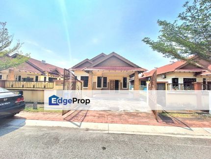 (Renovated) Banglo Setingkat Near To Quayside Mall Shah Alam, Selangor, Shah Alam