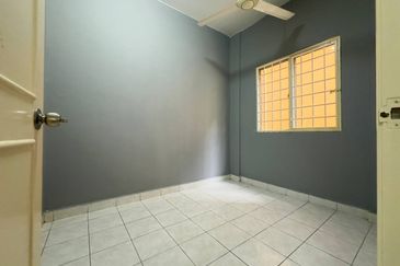 Pangsapuri Seroja Bukit Jelutong